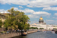 Neva River Sightseeing Cruise in St Petersburg