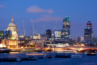 London by Night Independent Sightseeing Tour with Private Driver 