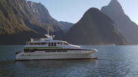Tour de un día completo por Milford Sound desde Te Anau Tour de un día completo por Milford Sound desde Te Anau