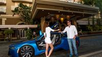 Customized Drive Tour in a BMW i8 with Hotel Pickup