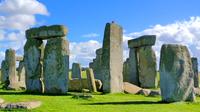 All-Inclusive Stonehenge and Authentic England Small-Group Tour from Bath