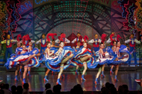 Cena y espectáculo en el Moulin Rouge de París Cena y espectáculo en el Moulin Rouge de París