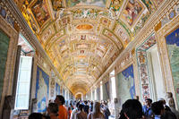 Tour door het Vaticaan zonder wachtrij: Vaticaanse Musea, de Sixtijnse Kapel en de Sint-Pietersbasiliek Tour door het Vaticaan zonder wachtrij: Vaticaanse Musea, de Sixtijnse Kapel en de Sint-Pietersbasiliek