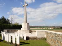 Small-group WWI Somme Battlefields Day Trip from Paris