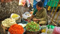 Morning Ancient Bangalore Walking Tour including Traditional Breakfast