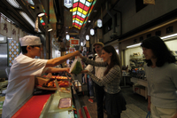 Cours de cuisine à Kyoto, Dégustation de saké et visite du marché de Nishiki