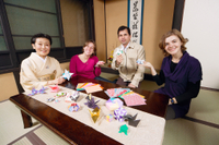 Expérience culturelle en petit groupe à Kyoto: cours de calligraphie ous d'origami