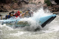 Excursion d'Une journée au Grand Canyon sans chauffeur rafting with en eaux vives