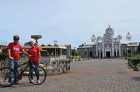 Cartago Day Trip by Rail from San Jose: Bike Ride and Market Tour 