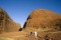 Tour in kleiner Gruppe zu Kata Tjuta Tour in kleiner Gruppe zu Kata Tjuta