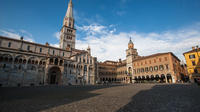 Modena Walking Tour: traditional products and old shops