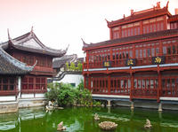 Private Tour: Yuyuan Garden, Chenghuangmiao Temple and Taobao City Market