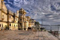 Private Tour: City Palace and Jagdish Temple in Udaipur