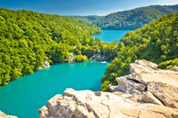 Zagreb savoir plus: Zagreb Tour et journée en petit groupe Parc national des lacs de Plitvice voyage Marcher