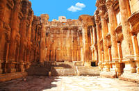 Visite privée: excursion d'Une journée à Anjar, Baalbek et Ksara au départ de Beyrouth