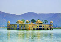 2-Day Private Tour of Jaipur from Delhi: City Palace, Hawa Mahal, Amber Fort and Elephant Ride