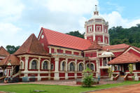 Private Cultural Tour: Ancestral Goa, Shantadurga Temple and Spice Village Including Lunch