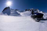 Excursion en super Jeep au Cercle d'or with promenade en motoneige sur le glacier