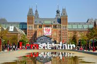 Skip the Line: Van Gogh Museum and Rijksmuseum Tour Including Amsterdam Canal Cruise and Lunch