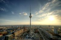 Skip the Line: Berlin TV Tower Including Champagne Breakfast