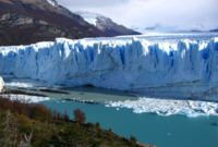 option with Excursion d'Une journée au Perito Moreno au départ de El Calafate promenade en bateau