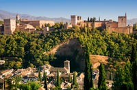 Rundtur i Granada med snabbinträde till Alhambra och Generalife-trädgårdarna Rundtur i Granada med snabbinträde till Alhambra och Generalife-trädgårdarna