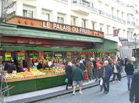 Balade culinaire dans la rue Montorgueil à Paris