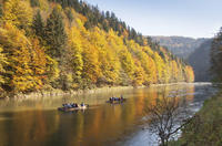 Private Tour: Dunajec River Gorge Rafting and Niedzica Castle Day Trip from Krakow