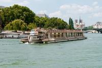 Croisière touristique sur la Seine avec les Bateaux Parisiens Croisière touristique sur la Seine avec les Bateaux Parisiens