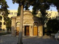 Viator Exclusive: Medieval Athens Walking Tour with Late Lunch and Wine