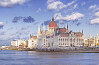 2- or 3-Night Independent Stay in Budapest with Budapest Card and Danube River Dinner Cruise