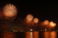 Istanbul Bosphorus New Year’s Eve Dinner, Show and Sightseeing Cruise