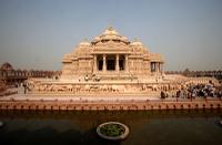 Recorrido privado: Templo de Akshardham y lugares de espirituales del centro de Delhi Recorrido privado: Templo de Akshardham y lugares de espirituales del centro de Delhi