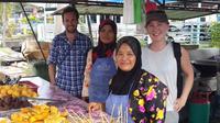 A Bite of Borneo Walking and Biking Small Group Food Tour of Kuching
