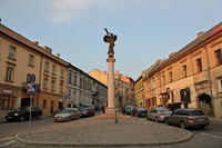 Small-Group Food and History Walking Tour of Vilnius