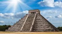 Escapada de un día a Chichén Itzá con baño en cenote y almuerzo Escapada de un día a Chichén Itzá con baño en cenote y almuerzo