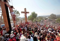 Peça da Paixão em Iztapalapa na Sexta-feira Santa saindo da Cidade do México Peça da Paixão em Iztapalapa na Sexta-feira Santa saindo da Cidade do México