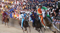 Siena's Palio Horse Race from Florence Including Sightseeing Tour and Dinner