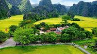 Ancient Ninh Binh Full-Day Discovery with Boat Ride to Tam Coc from Hanoi 