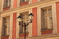 Lunch and Guided Walk in the Old Town of Versailles