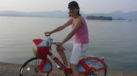 Bike Tour in Hangzhou: Heaven on Earth Day Trip from Shanghai