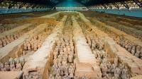 Day Trip to Xi'an from Shanghai by Air including Private Terracotta Warriors Tour