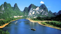 Full-Day Tour in Guilin and Yangshuo with Li River Cruise