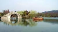 Private Tour: West Lake, Linyin Temple and Dragon Well Tea Terrace