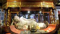 Shanghai Day Trip from Beijing by Air including Jade Buddha Temple Yu Garden and Tea Ceremony