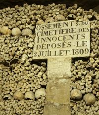 Visite des catacombes de Paris en petit groupe en soirée