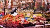 Valencian Food Walking Tour Including Mercado de Colón Visit and Wine Tasting