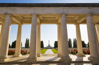 Excursão particular: Campos de batalha canadenses da Primeira Guerra Mundial, incluindo Memorial Thiepval, Beamont-Hamel, Vimy Ridge e Cerimônia Last Post em Ypres saindo de Bruxelas Excursão particular: Campos de batalha canadenses da Primeira Guerra Mundial, incluindo Memorial Thiepval, Beamont-Hamel, Vimy Ridge e Cerimônia Last Post em Ypres saindo de Bruxelas