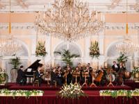 Kursalon Vienna: Johann Strauss and Mozart Christmas Concert with Optional Gala Dinner