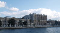 Dolmabahce Palace and Bosphorus Sightseeing Cruise with Küçüksu Palace